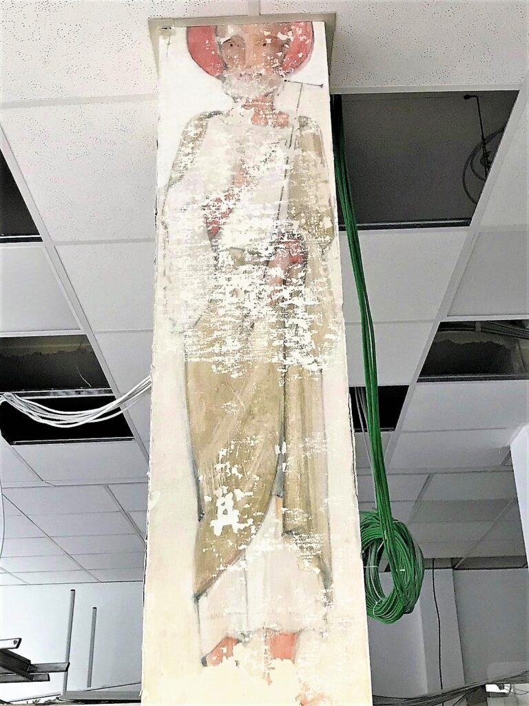 聖安東尼像的斑駁壁畫