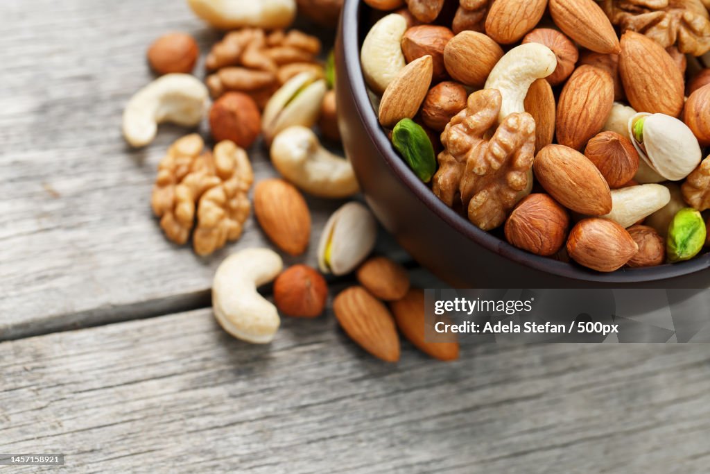 硒是什麼？缺乏硒的健康警訊、硒功效、硒食物 — 使用者必讀指南